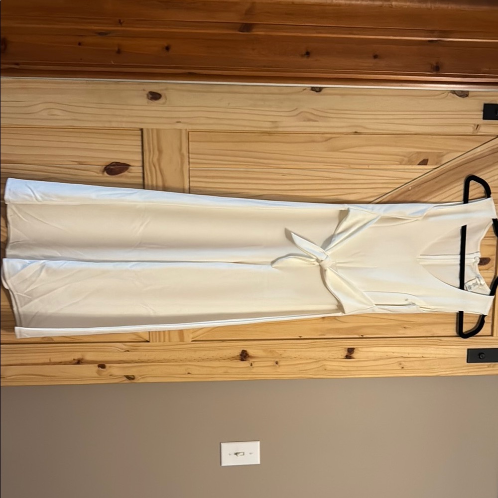 Elegant Ivory Sleeveless Jumpsuit